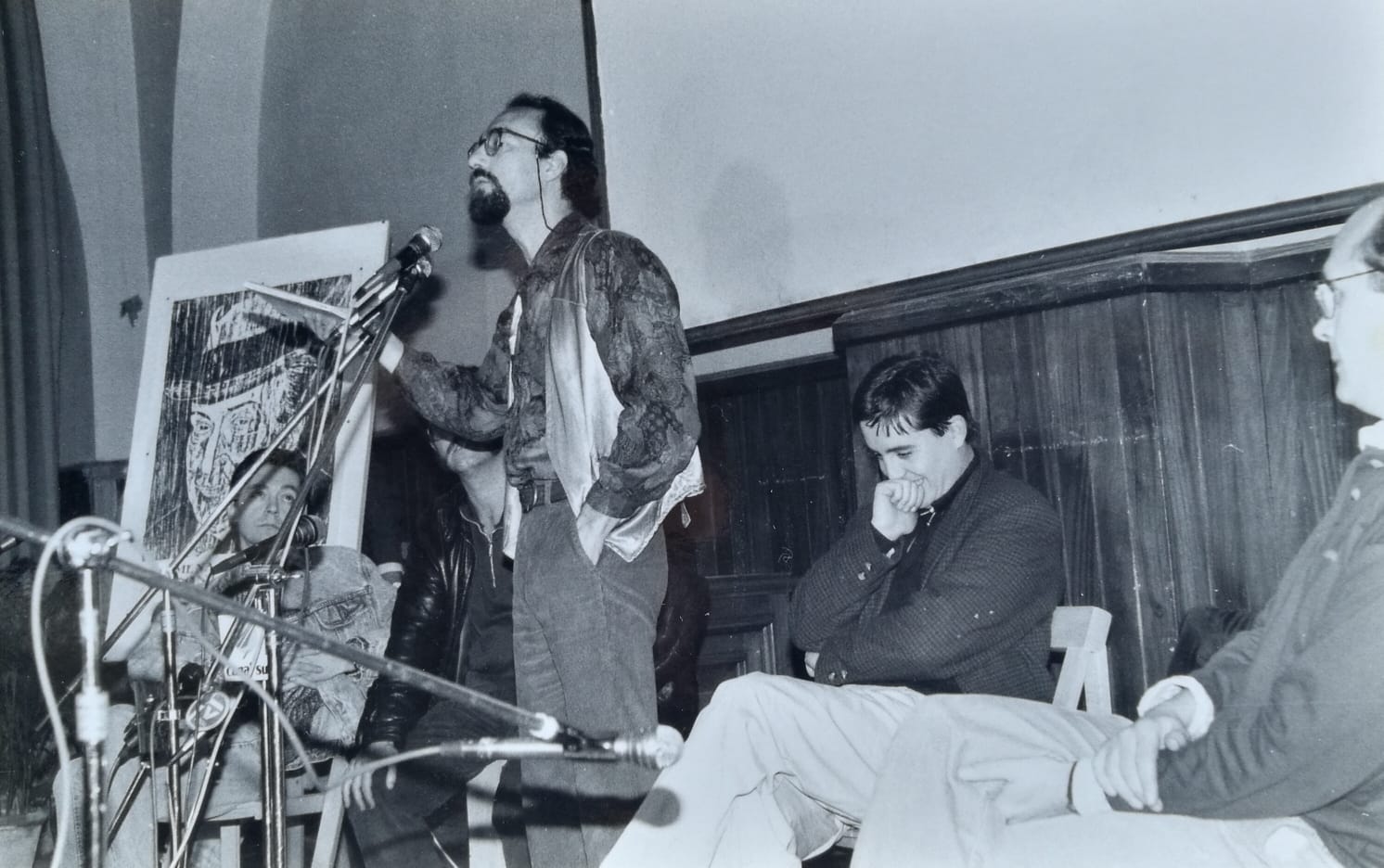 1989 Aula Magna de Geografía e Historia Universidad de Sevilla Homenaje a Antonio Machado. Fotografía de Luis Aguilar